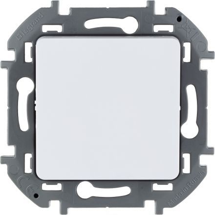Переключатель одноклавишный INSPIRIA 10 AX 250 В~ белый