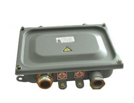 Коробка с наборными зажимами КЗНС 08-10 У2 10А 8 зажимов IP65