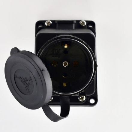 Розетка наклонная 2Р+РЕ 1х16А 220v (каучук)
